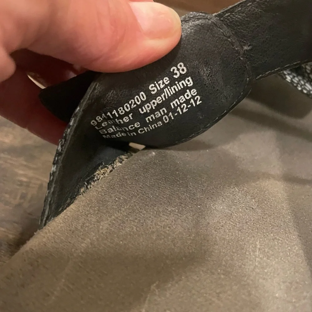 Dansko pre owned